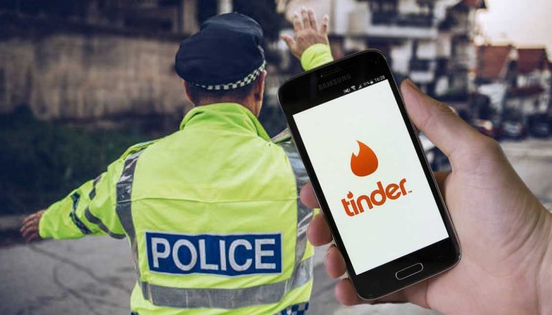 Bloke snapped using Tinder and texting about 'private cuddles' while driving